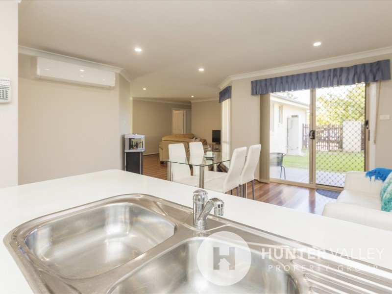 1 /24 Carnarvon Circuit, East Maitland NSW 2323