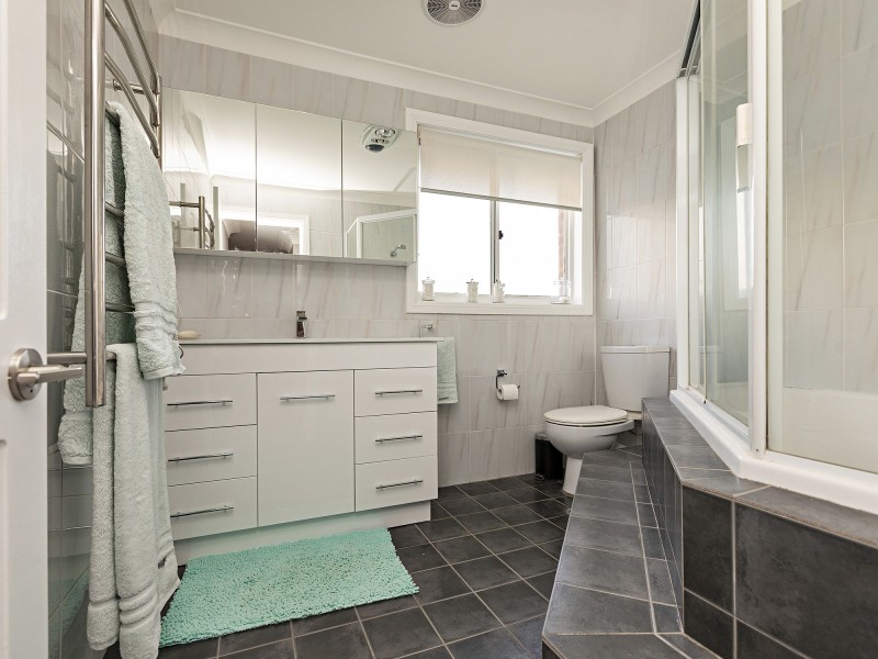 2 Grey Gum Crescent, Chisholm NSW 2322