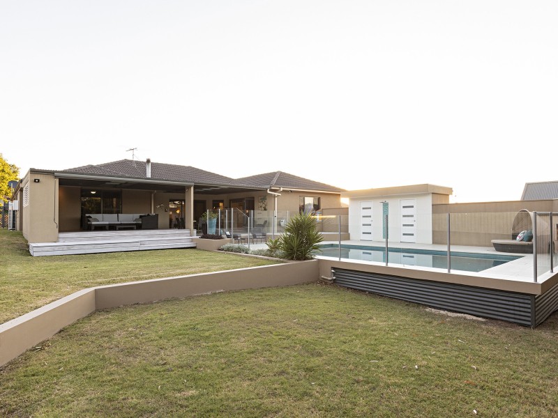 3 Arcadia Close, Bolwarra Heights NSW 2320