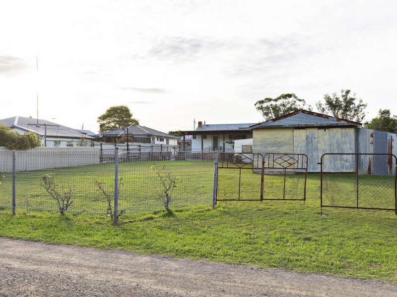 4 RAWSON STREET, Kurri Kurri NSW 2327