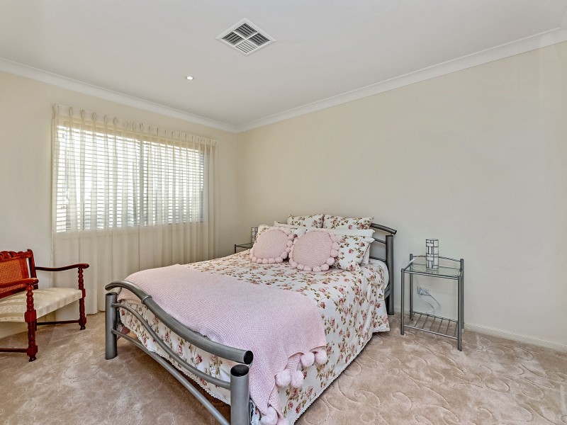 8 Linwood Close, Bolwarra Heights NSW 2320