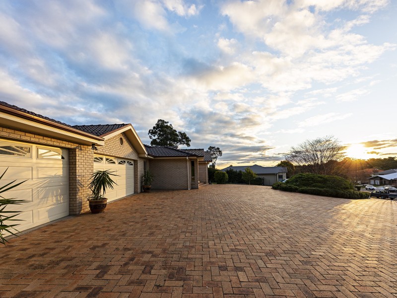 8 Linwood Close, Bolwarra Heights NSW 2320