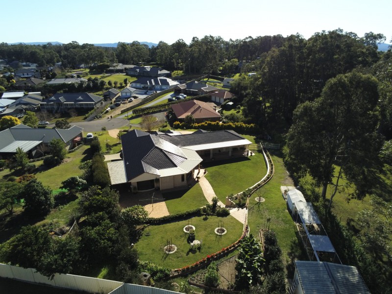 8 Linwood Close, Bolwarra Heights NSW 2320