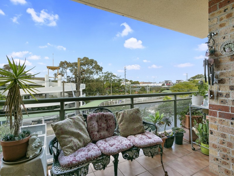17/9 East Parade, Sutherland NSW 2232