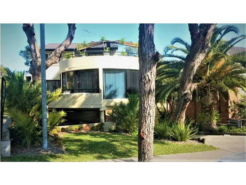 1/4 Burraneer Bay Road, Cronulla NSW 2230