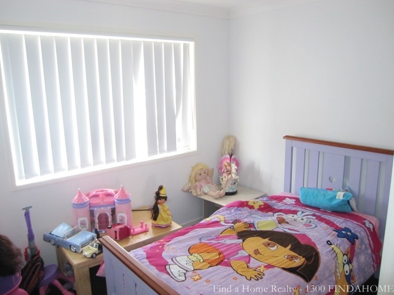 7 Arnold Street, Wulkuraka QLD 4305