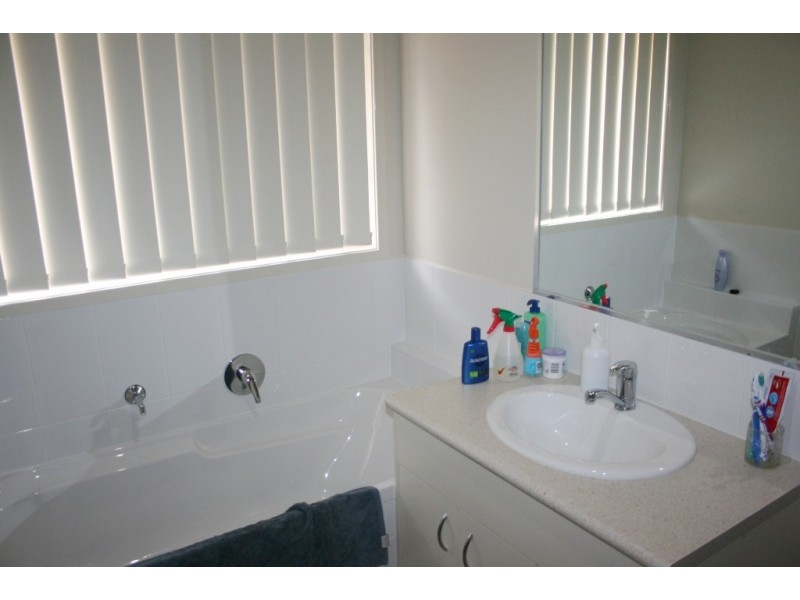 7 Arnold Street, Wulkuraka QLD 4305