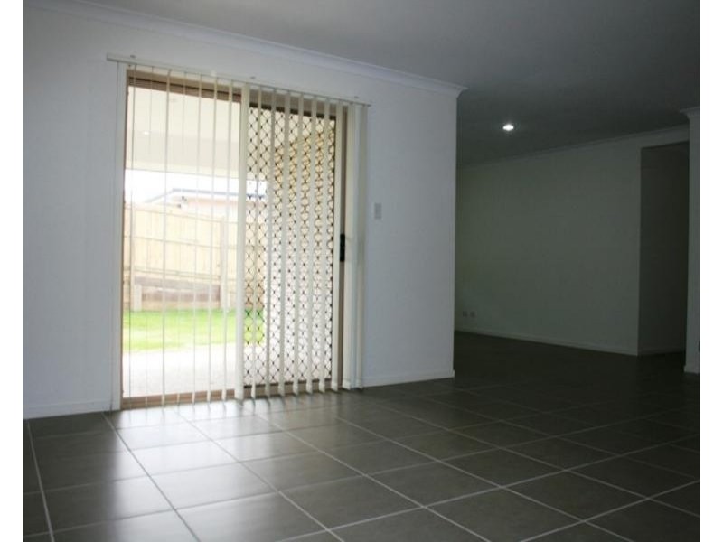 14 Burswood Close, Wulkuraka QLD 4305