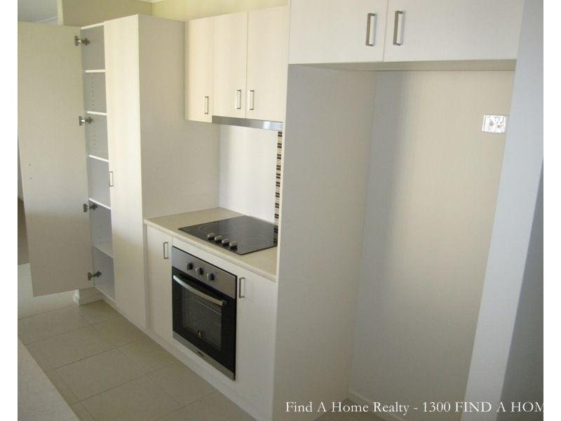 9 Spoonbill Court, Lowood QLD 4311