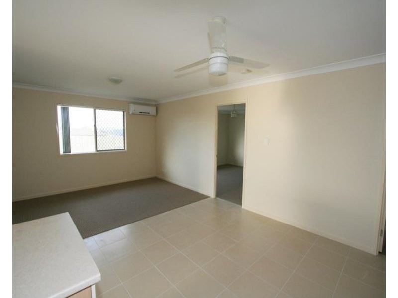 3 Spoonbill Court, Lowood QLD 4311