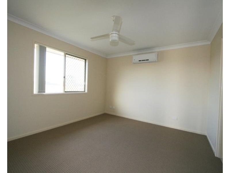 3 Spoonbill Court, Lowood QLD 4311