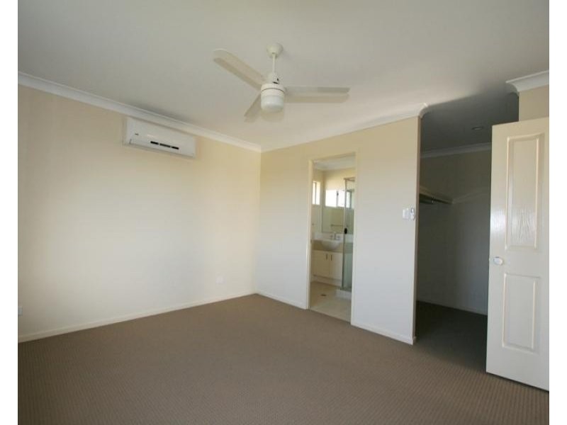 3 Spoonbill Court, Lowood QLD 4311