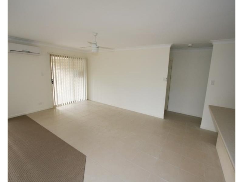 84 High Street, Blackstone QLD 4304