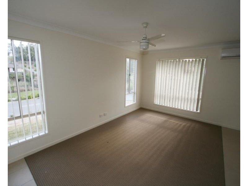 84 High Street, Blackstone QLD 4304