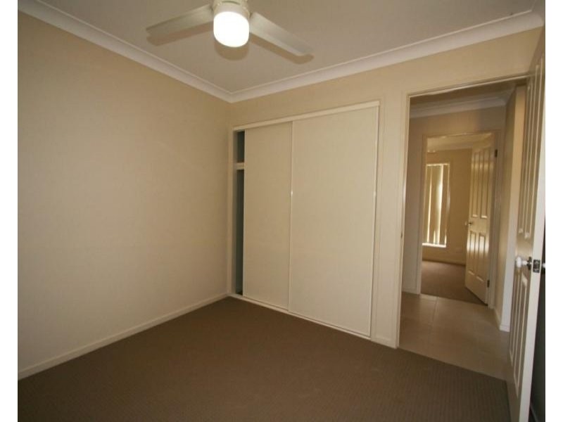 84 High Street, Blackstone QLD 4304