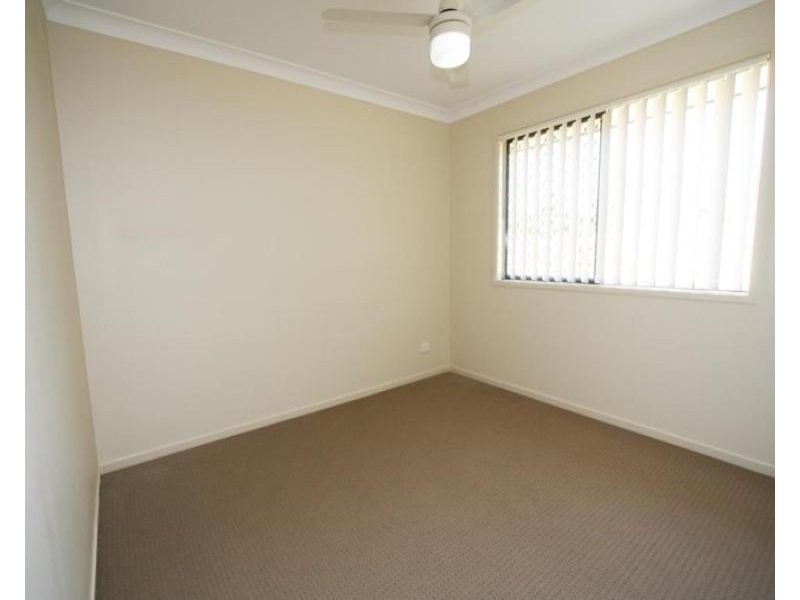 84 High Street, Blackstone QLD 4304