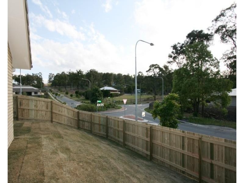 84 High Street, Blackstone QLD 4304
