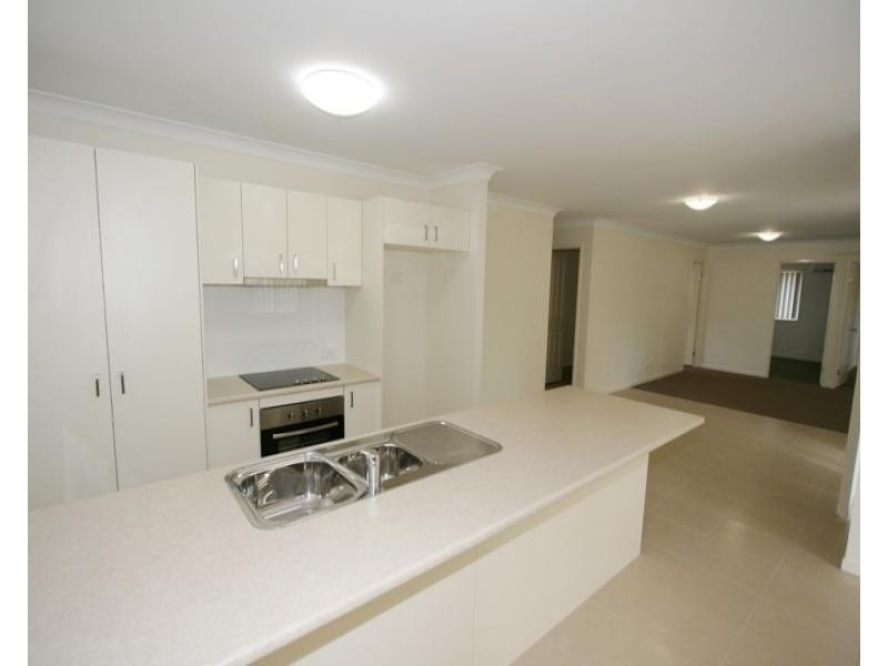 4 Sandpiper Drive, Lowood QLD 4311