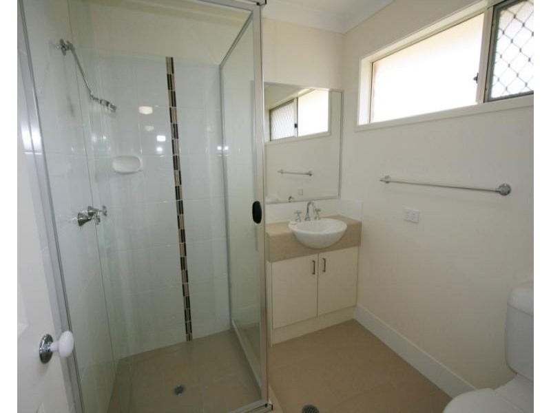 4 Sandpiper Drive, Lowood QLD 4311
