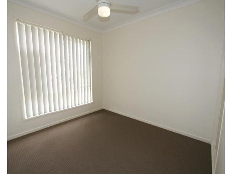 4 Sandpiper Drive, Lowood QLD 4311