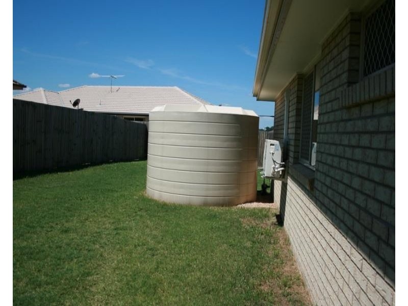 4 Sandpiper Drive, Lowood QLD 4311