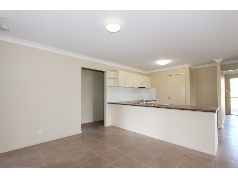 28 Brentwood Drive, Bundamba QLD 4304