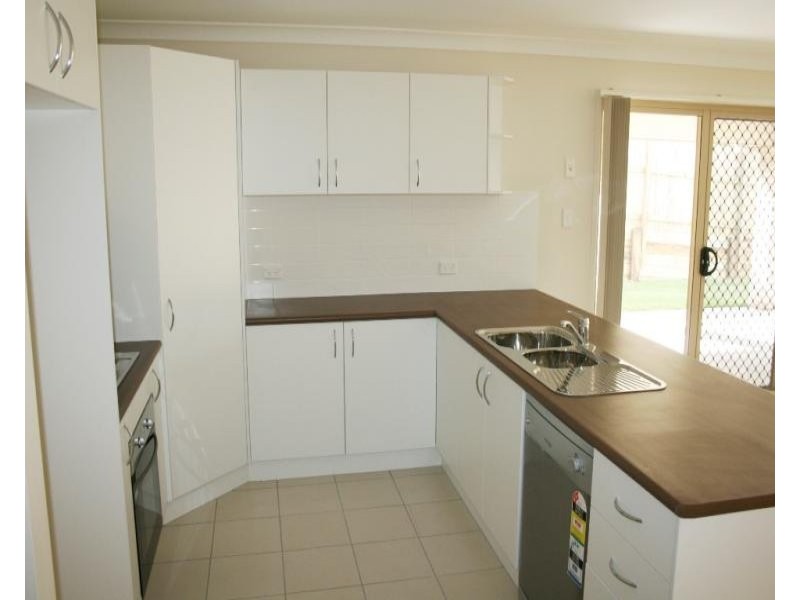 7 Lilley Terrace, Chuwar QLD 4306