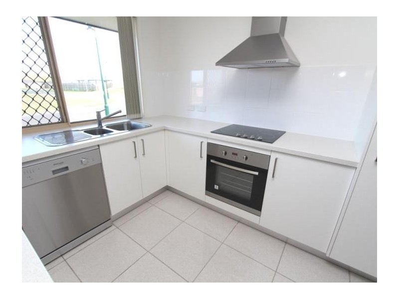 1/10 Tawney Street, Lowood QLD 4311