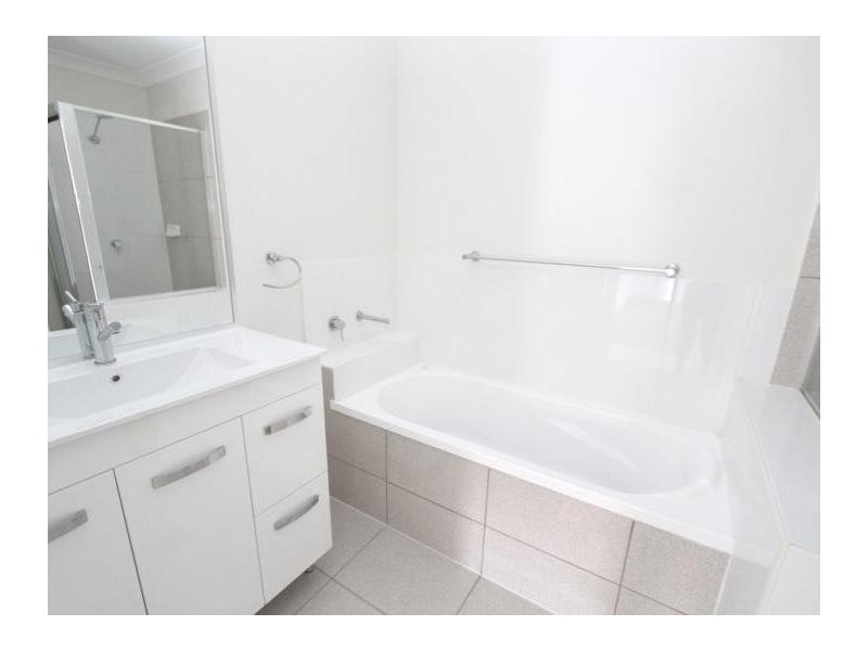 1/10 Tawney Street, Lowood QLD 4311