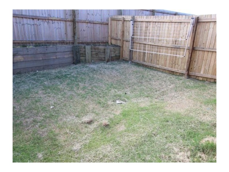 1/10 Tawney Street, Lowood QLD 4311