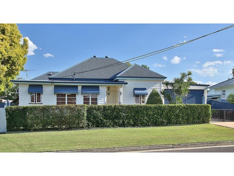 35 Stuart Street, Eastern Heights QLD 4305