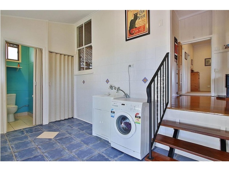 35 Stuart Street, Eastern Heights QLD 4305