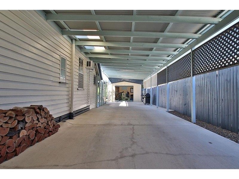 35 Stuart Street, Eastern Heights QLD 4305