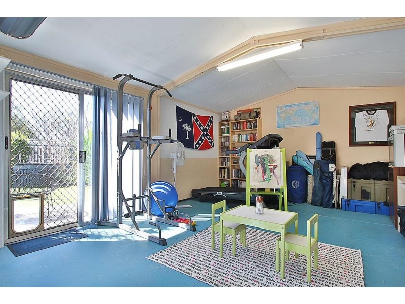 35 Stuart Street, Eastern Heights QLD 4305