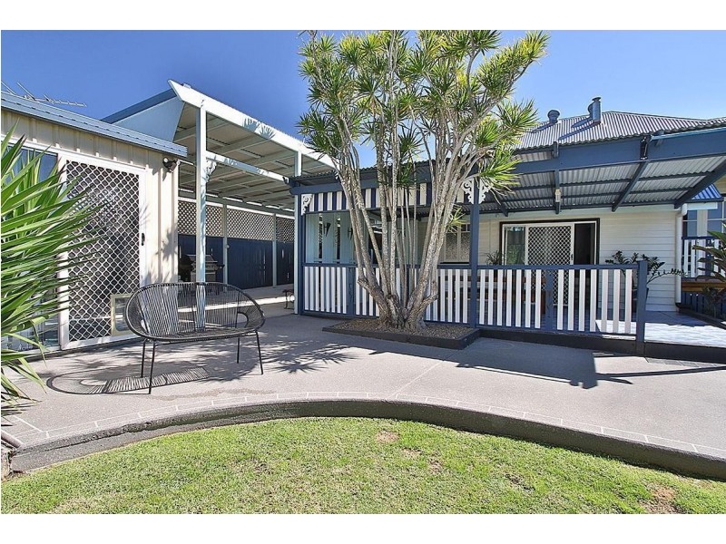 35 Stuart Street, Eastern Heights QLD 4305