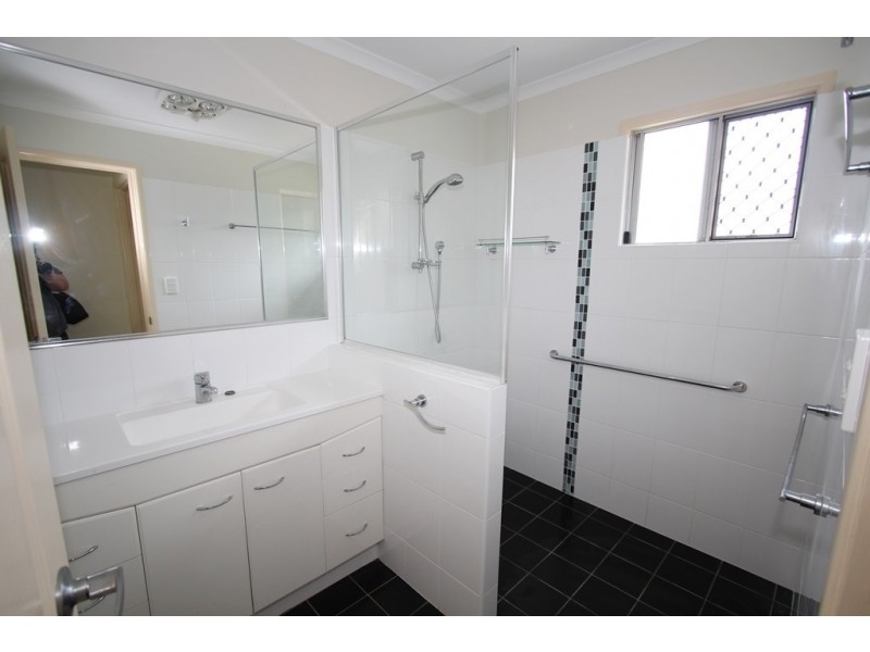 63 Holdsworth Road, North Ipswich QLD 4305