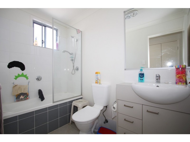 19/108a Cemetery Rd, Raceview QLD 4305