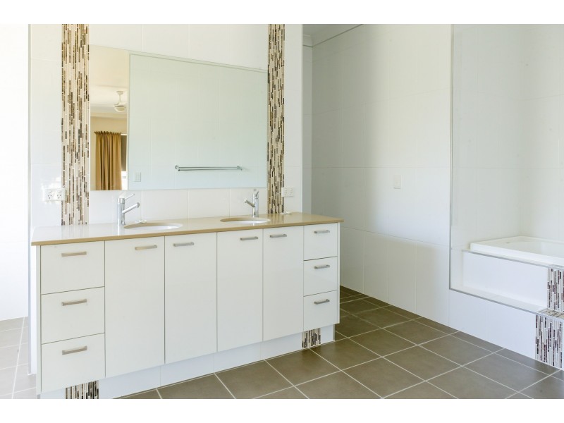 26 Omaru Street, Loganholme QLD 4129