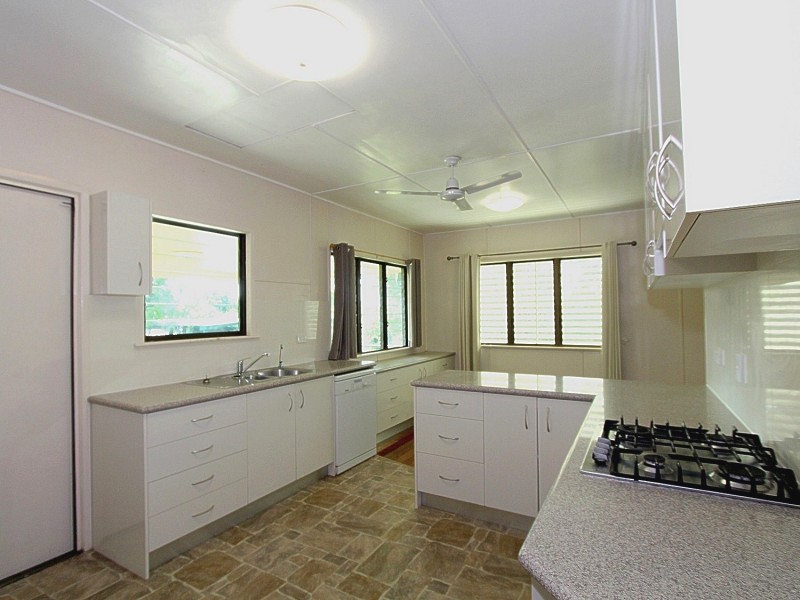 28 Marginson Street, Leichhardt QLD 4305