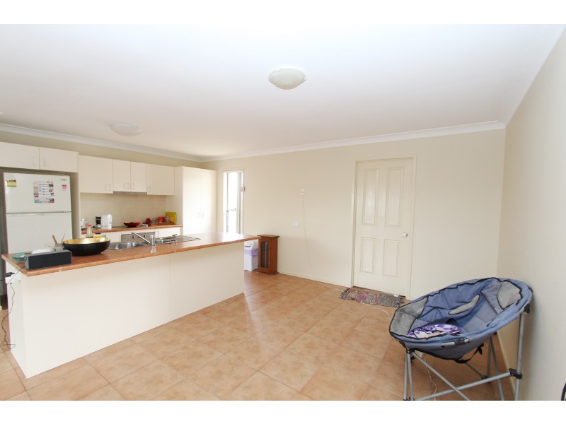 5 Harrier Place, Lowood QLD 4311