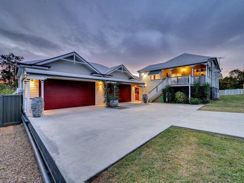 185 Blackstone Road, Silkstone QLD 4304