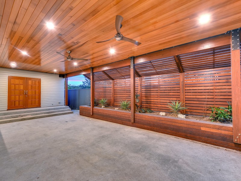 185 Blackstone Road, Silkstone QLD 4304