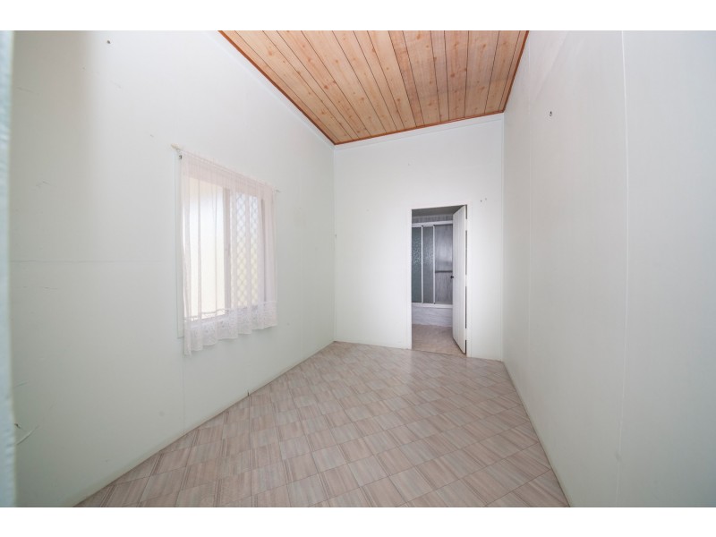 5 Gladstone Road, Sadliers Crossing QLD 4305