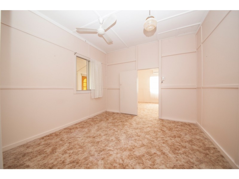 5 Gladstone Road, Sadliers Crossing QLD 4305