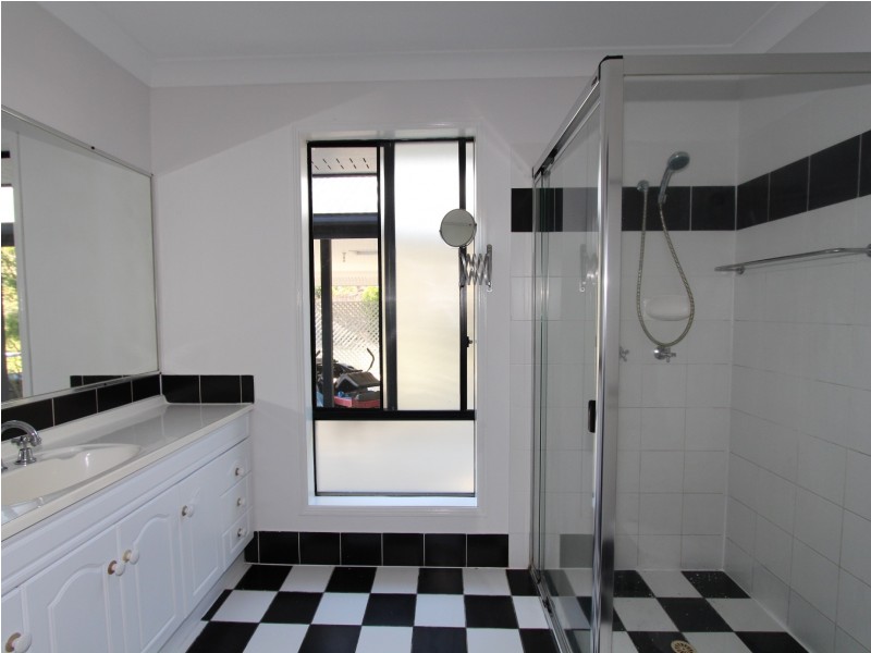 24-26 Silvereye Crescent, Greenbank QLD 4124