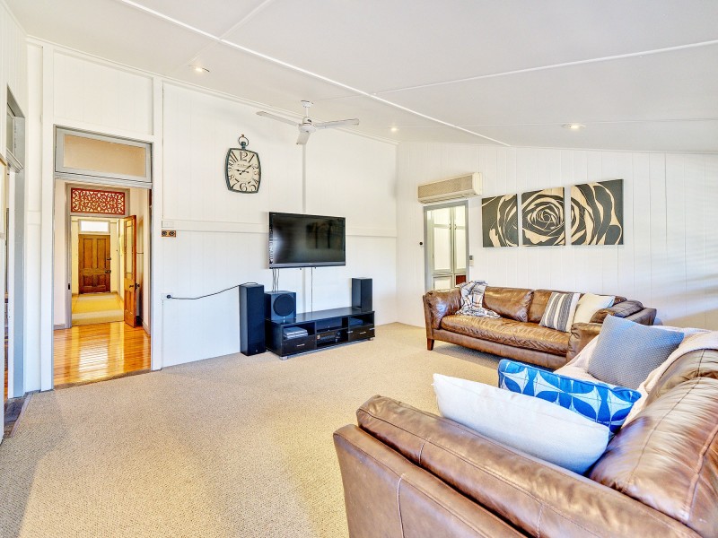 28 WATERWORKS ROAD, Brassall QLD 4305