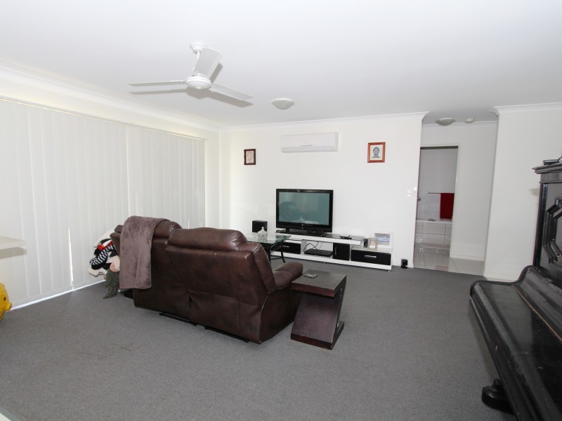 2/12 Tawney Street, Lowood QLD 4311