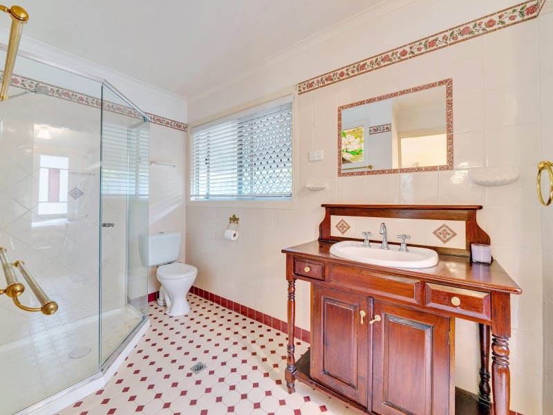 9 RONALD STREET, Bundamba QLD 4304