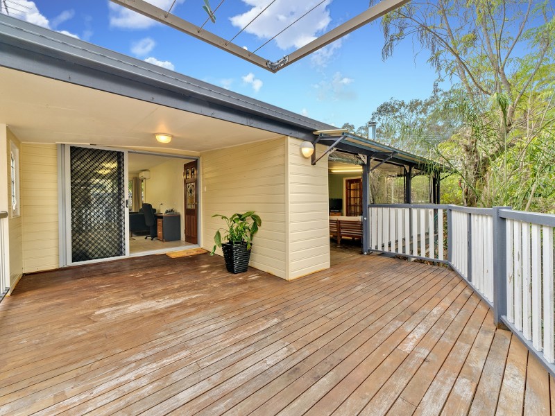9 RONALD STREET, Bundamba QLD 4304