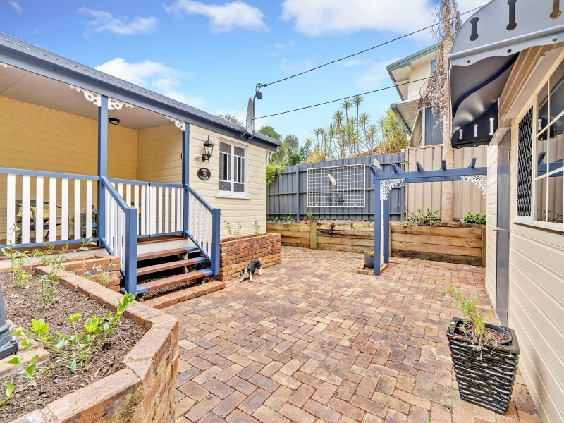 9 RONALD STREET, Bundamba QLD 4304